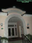 archwaymainentrance.jpg (31457 bytes)