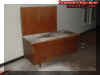 wooddesk.jpg (21782 bytes)