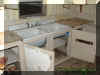 kitchen.jpg (27981 bytes)